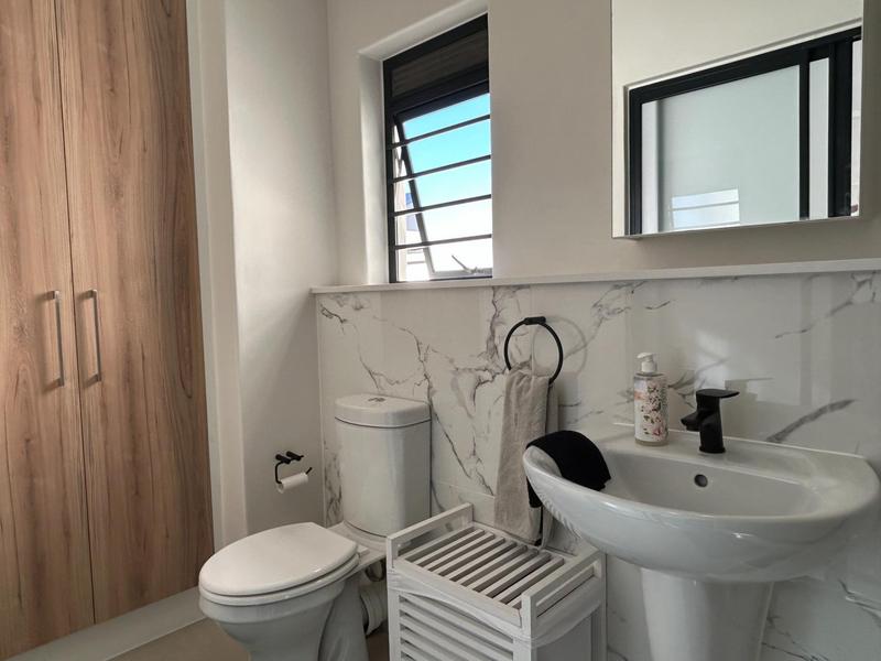To Let 3 Bedroom Property for Rent in Sandown Western Cape